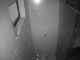 Camsoda Private Sex Chat of voyeurcam-casa-salsa-bathroom-13