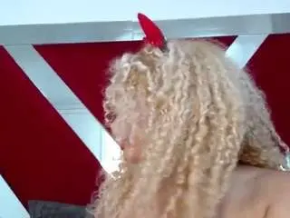 Camsoda Live Porn of curly-marshall