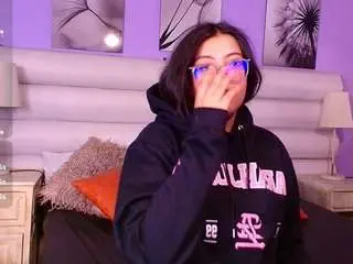 Camsoda Watch Live Sex Cams of milan-sweett