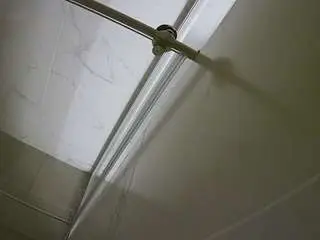 Camsoda Sex Chat of voyeurcam-casa-salsa-bathroom-9
