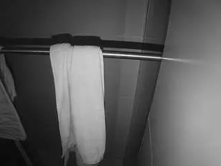 Camsoda Live Sex Cam of voyeurcam-casa-salsa-bathroom-9