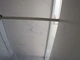 Camsoda Sex Chat of voyeurcam-casa-salsa-bathroom-9