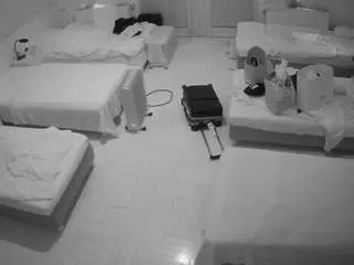 Camsoda Private Sex Chat of voyeurcam-julmodels-bed-6