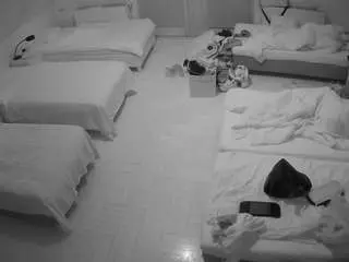 Camsoda Live Sex Cam of voyeurcam-julmodels-bed-6