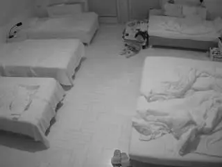 Camsoda Live Sex Cam of voyeurcam-julmodels-bed-6