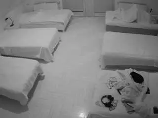 Camsoda Sex Cam of voyeurcam-julmodels-bed-6