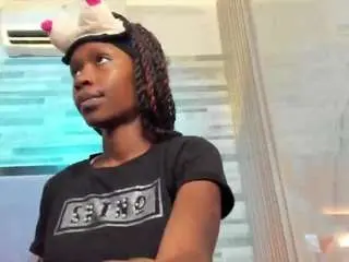 Camsoda Nude Webcam of alana-roos