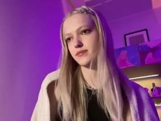 Camsoda Sex Cam of suzansmrekar