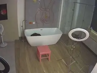 Camsoda Free Porn Cam of voyeurcam-casa-salsa-bathroom-4