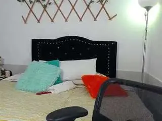 Camsoda Adult Webcam of naughtygirlmmm