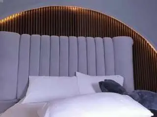 Camsoda Sex Cam of caitlyncouper