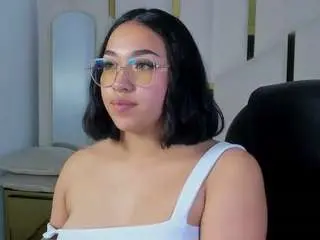 Camsoda Watch Live Sex Cams of rodriguuezisabelll18