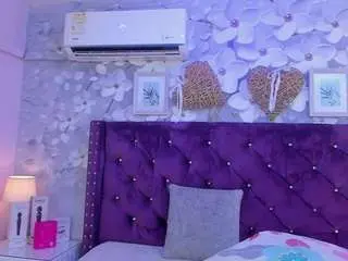 Camsoda Free Live Porn of sophy-milf