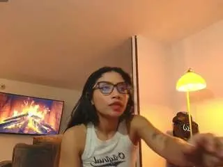 Camsoda Free Porn Cam of samy-jonnes