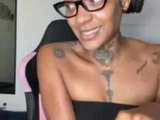 Camsoda Live Sex Cam of iambaldheadbrittany