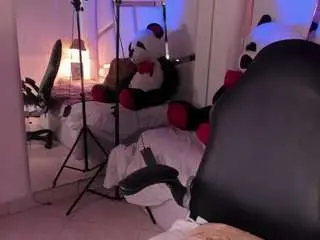 Camsoda Free Porn Cam of kittyroouse