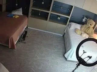 Camsoda Adult Webcams of voyeurcam-casa-salsa-versus-room