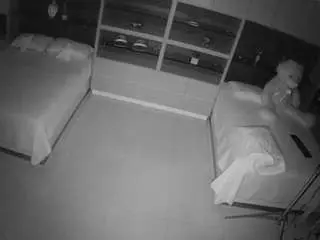 Camsoda Private Sex Chat of voyeurcam-casa-salsa-versus-room