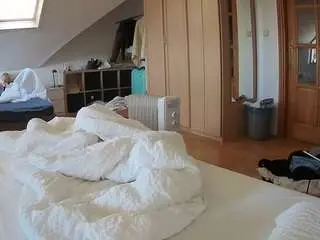 Camsoda Free Live Porn of voyeurcam-julmodels-bed-1