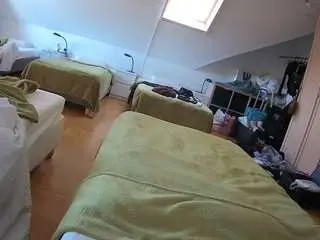 Camsoda Private Sex Chat of voyeurcam-julmodels-bed-1