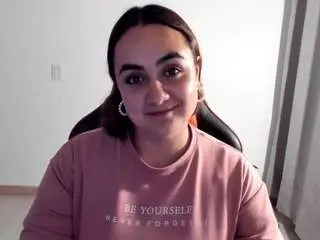 Camsoda Free Live Porn of maryluna95