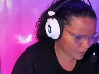 Camsoda Free Porn Cam of mhia-rey