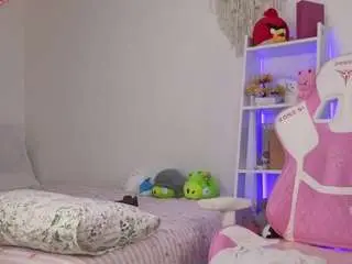 Camsoda Best Webcam of mia-wave