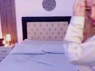 Camsoda Sex Cam of zoe-jones13