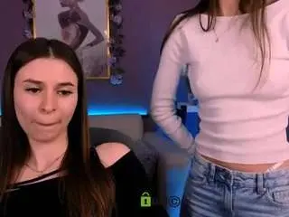 Camsoda Adult Webcams of flora-ri