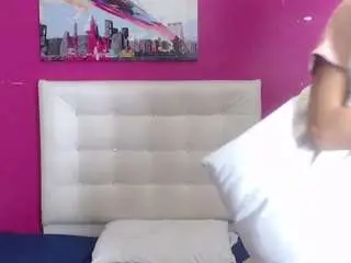 Camsoda Nude Webcam of nextdoor-fantassy