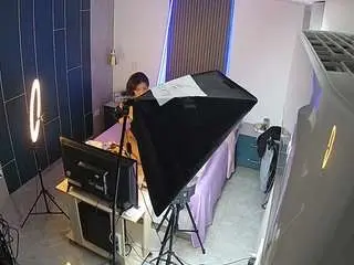 Camsoda Free Porn Cam of voyeurcam-casa-salsa-bedroom-8
