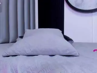 Camsoda Watch Live Sex Cams of leo-hot23