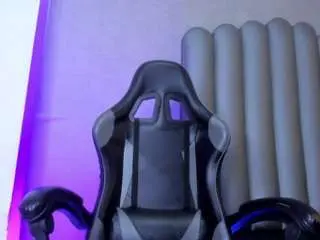 Camsoda Adult Webcams of leo-hot23