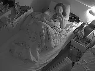 Camsoda Free Porn Cam of voyeurcam-julmodels-bed-7