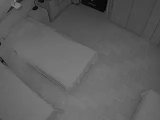 Camsoda Sex Chat of voyeurcam-julmodels-bed-7