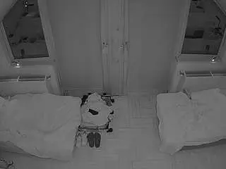 Camsoda Live Porn of voyeurcam-julmodels-bed-7