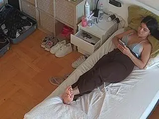 Camsoda Live Sex Cam of voyeurcam-julmodels-bed-7