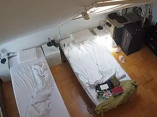 Camsoda Adult Video Chat of voyeurcam-julmodels-bed-7
