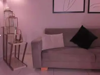 Camsoda Free Porn Cam of rebeccahudson