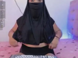 Camsoda Nude Webcam of amila-hagdaa