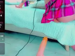 Camsoda Sex Chat of emilysaaenz