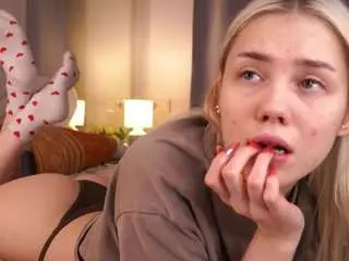 Camsoda Watch Live Sex Cams of blue-bow