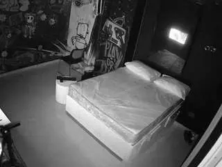 Camsoda Nude Webcam of voyeurcam-casa-salsa-disturbed