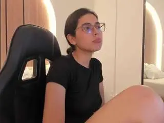 Camsoda Free Live Porn of desireee-e