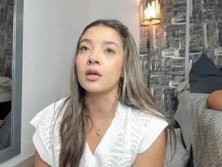 Camsoda Nude Webcam of shofia-vega