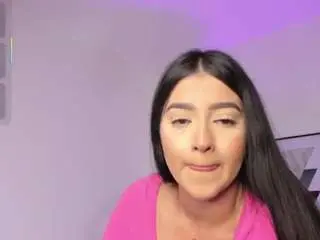 Camsoda Adult Video Chat of amelie-jhons