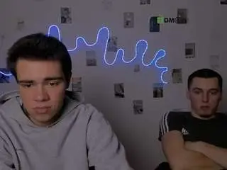 Camsoda Free Porn Cam of dylan-omen