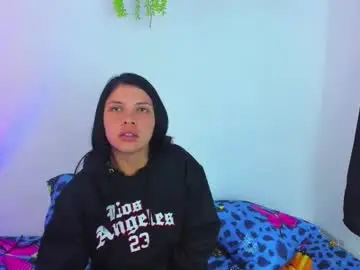 Chaturbate Live Sex Cam of gia_contii