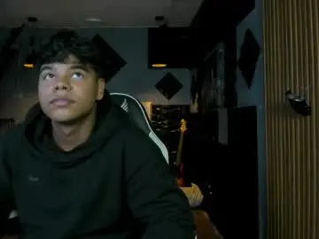Chaturbate Live Porn of mr_mois