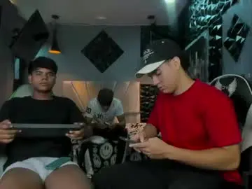 Chaturbate Free Live Porn of mr_mois
